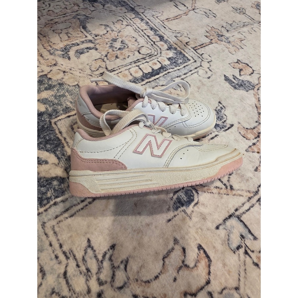 New Balance‎ BB80 Toddler Girls Size 12 Pink and White Lace Up Sneakers